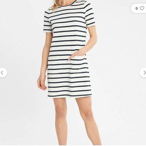 Banana Republic Striped Jersey Tee Shirt Dress with Front Pockets